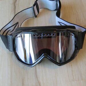 Smith mirrored lens ski snow goggles adjustable low light good condition